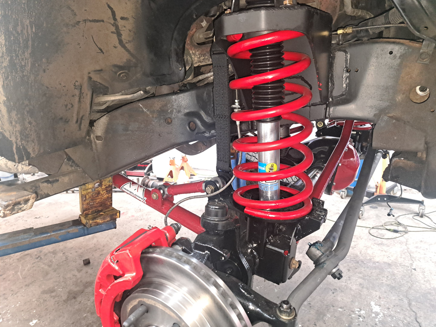 GMT400 COIL MOUNTS - WITH FRAME PLATES