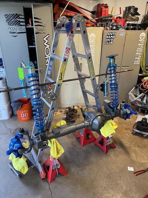 GMT800 1500 Factory 6 Lug SUV 8 Lug Extended Parts Bundle - Coilover